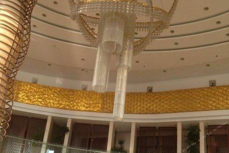 Shanghai Sky Rainbow Hotel Exterior photo